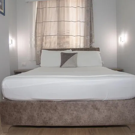 Number One Hotell