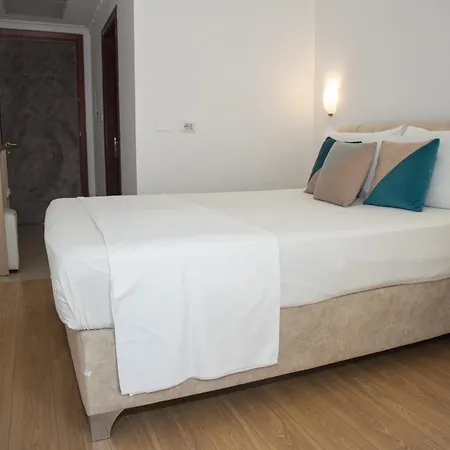 Number One Hotell