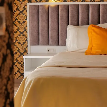 Number One Hotell
