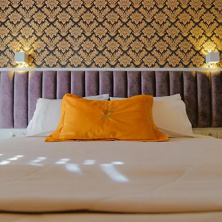 Отель Number One