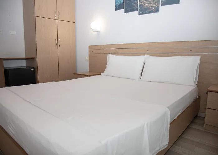 Number One Hotell 3*